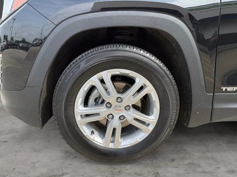 Used 2019 GMC Terrain SLE w/ Driver Convenience Package AWD/4WD image 42
