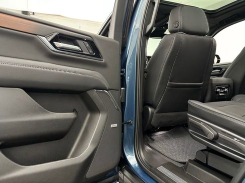 New 2026 GMC Yukon Denali w/ Sun & Power Step Package image 43