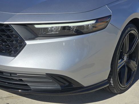 Used 2023 Honda Accord Sport image 10