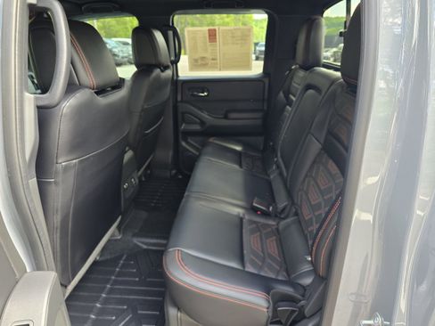 Certified 2025 Nissan Frontier PRO-4X w/ Pro Premium Package AWD/4WD image 14