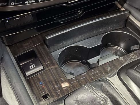 Used 2019 Lexus LX 570 4WD w/ Luxury Package image 50