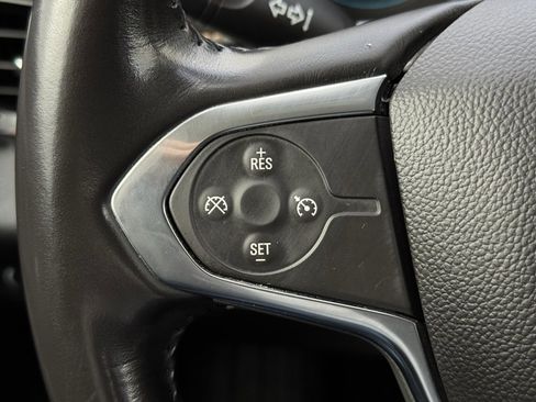 Used 2018 Chevrolet Traverse LT w/ LPO, Cargo Package image 32