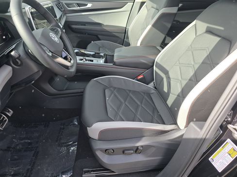 New 2026 Volkswagen Atlas Peak Edition image 19