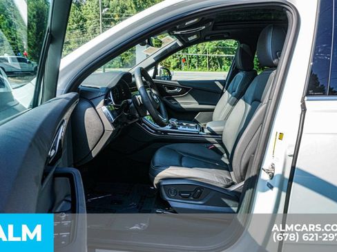 Used 2025 Audi Q7 3.0T Premium Plus AWD/4WD image 18