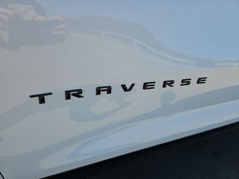 New 2026 Chevrolet Traverse RS FWD image 32