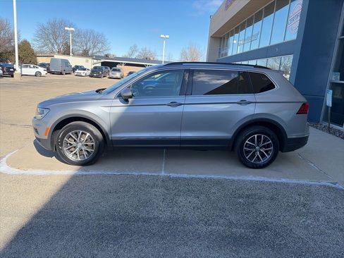 Used 2020 Volkswagen Tiguan SE AWD/4WD image 5