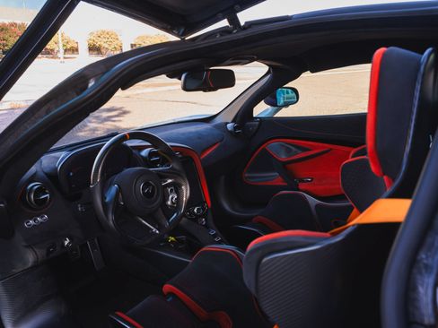 Used 2021 McLaren 765LT RWD image 56
