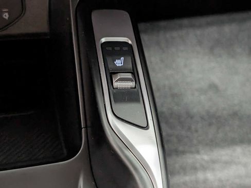 Certified 2025 Kia Sorento S AWD/4WD image 31