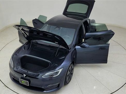 Used 2025 Tesla Model S image 78