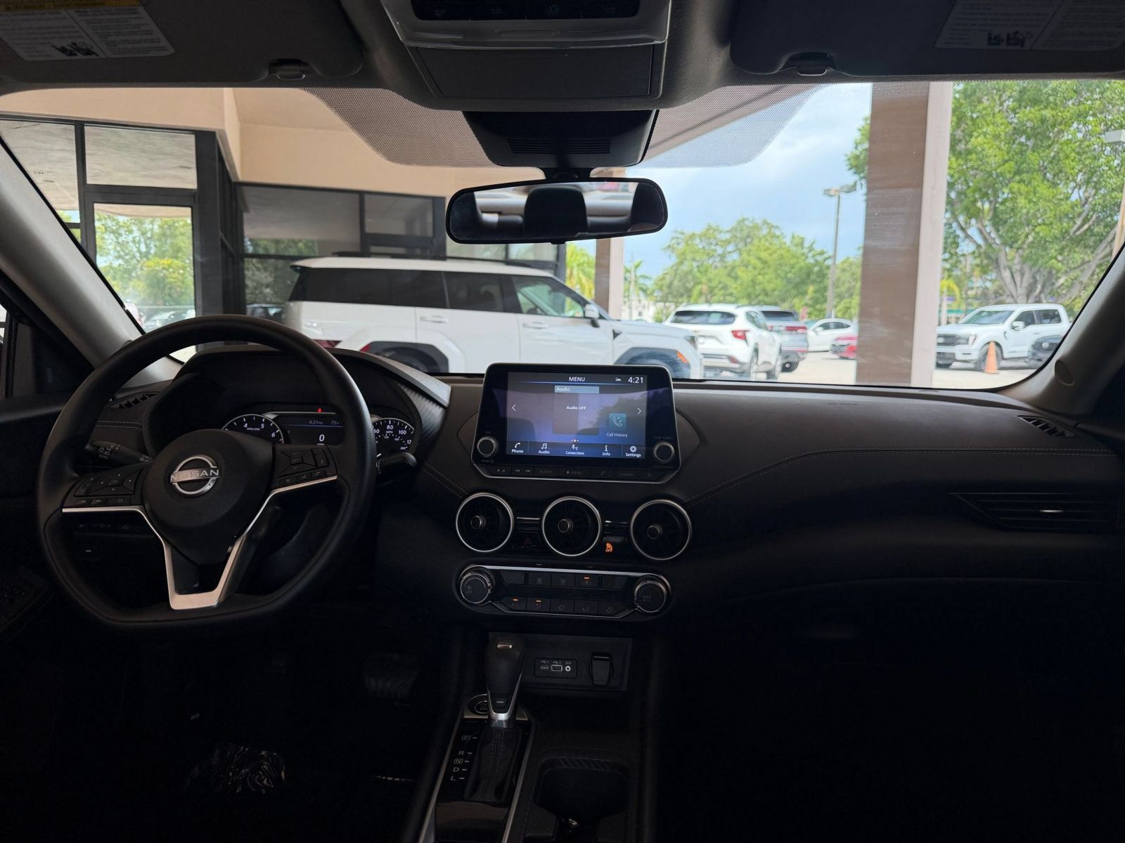 Used 2025 Nissan Sentra SV FWD image 27