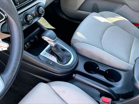 Used 2021 Kia Forte LXS FWD image 9