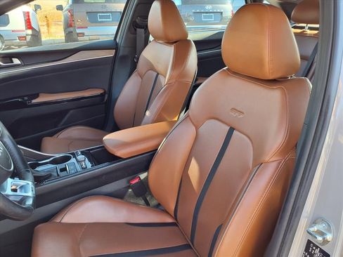 Used 2024 Kia K5 GT image 12