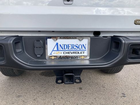 Used 2023 Jeep Gladiator Sport image 38