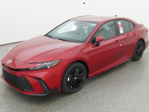 New 2026 Toyota Camry SE FWD image 1