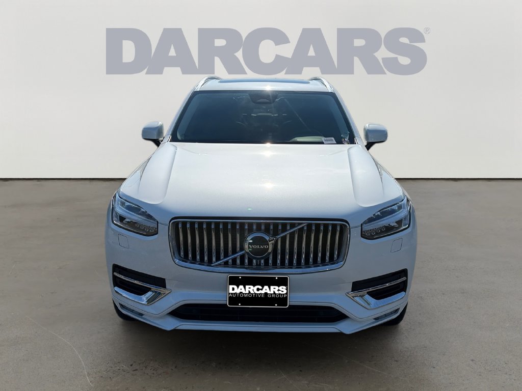 Used 2024 Volvo XC90 B5 Core w/ Climate Package AWD/4WD image 2