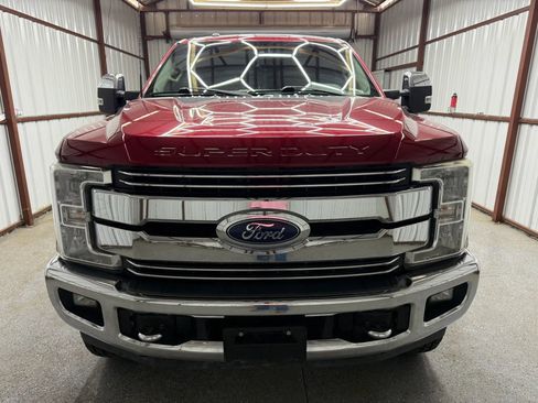 Used 2017 Ford F250 Lariat w/ Lariat Ultimate Package AWD/4WD image 2