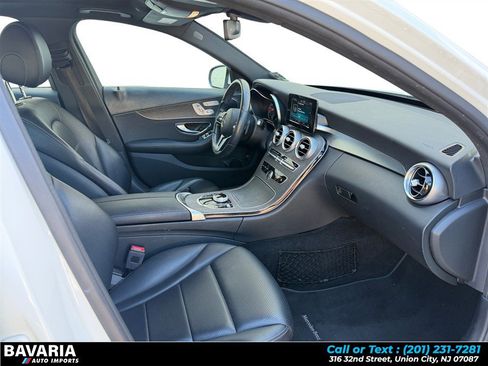 Used 2019 Mercedes-Benz C 300 4MATIC Sedan image 17