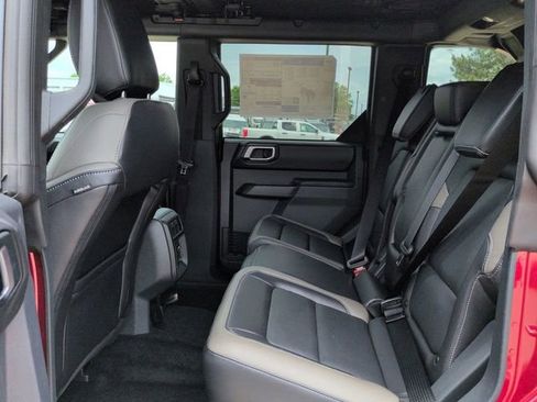 New 2026 Ford Bronco Outer Banks AWD/4WD image 13