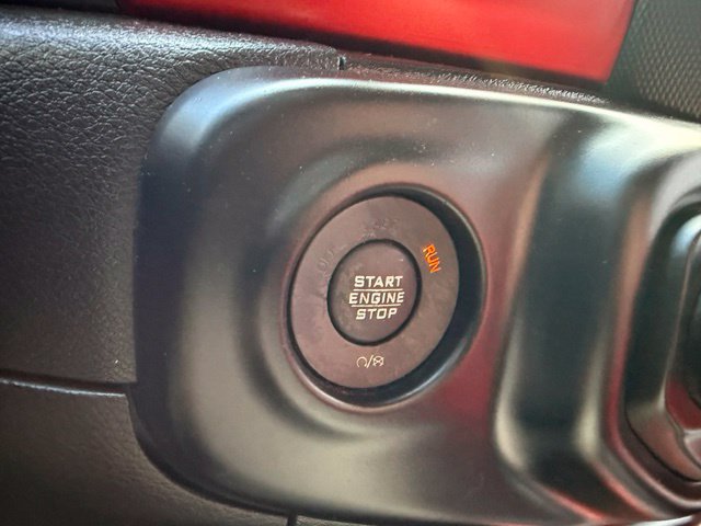 Used 2019 Jeep Wrangler Unlimited Rubicon w/ Dual Top Group AWD/4WD image 21