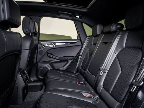 New 2026 Porsche Macan S image 17