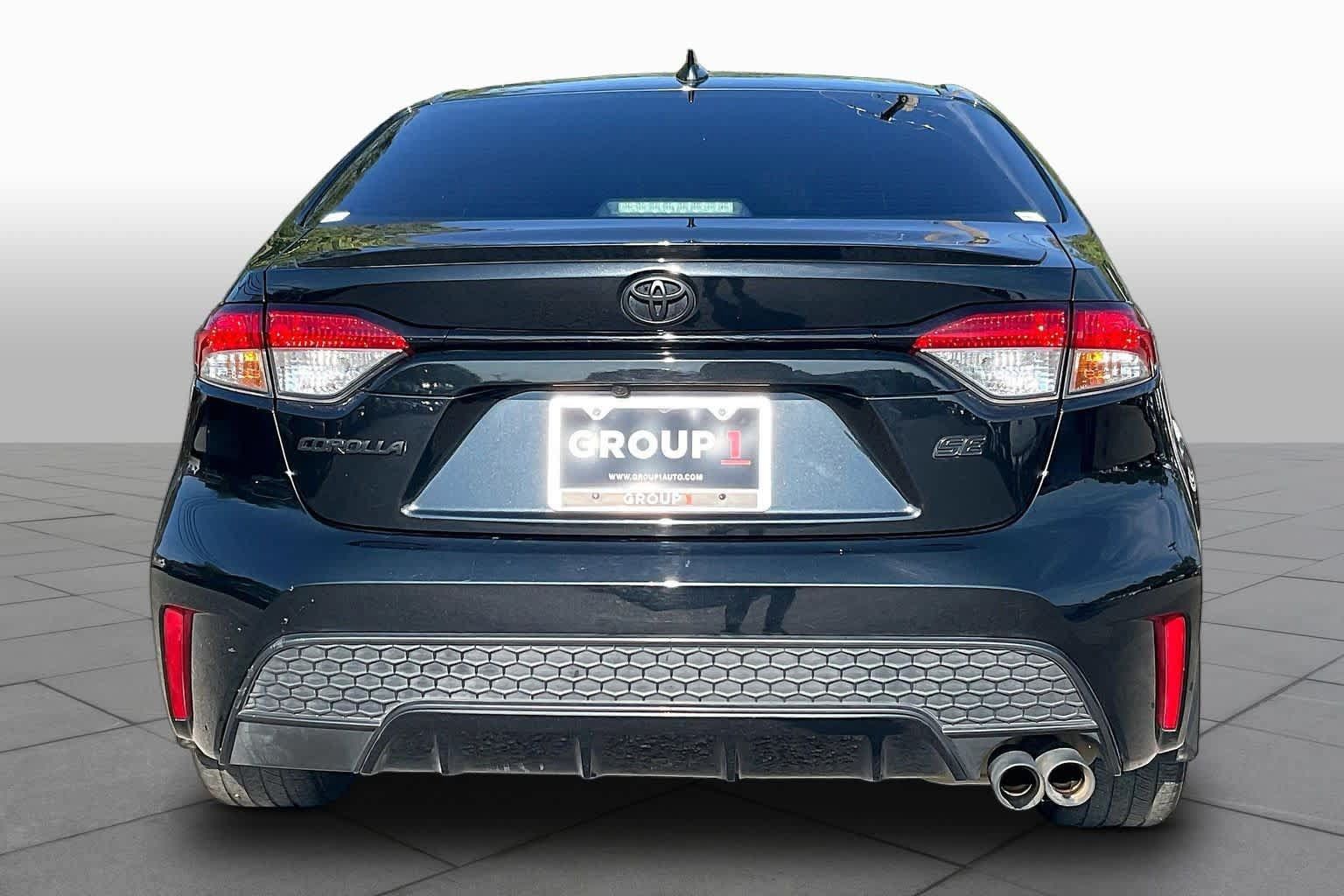 Used 2022 Toyota Corolla SE FWD image 5