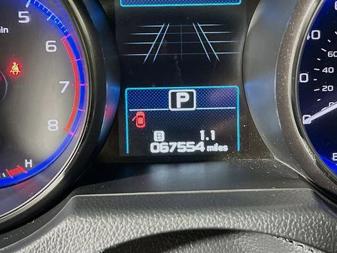 Used 2019 Subaru Outback 2.5i Limited AWD/4WD image 11
