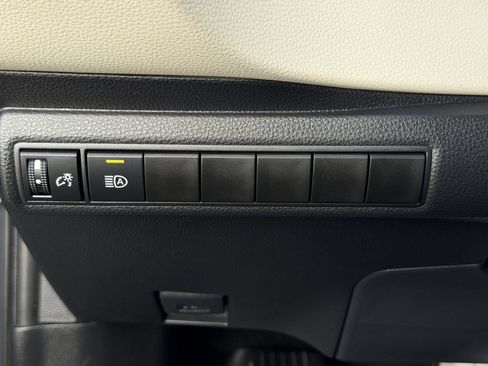 Used 2026 Toyota Corolla LE FWD image 22