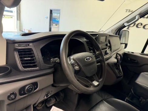 Used 2022 Ford Transit 350 DRW RWD image 12