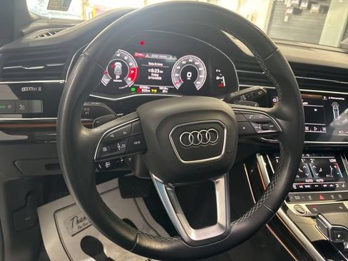 Used 2021 Audi Q8 Premium Plus w/ Premium Plus Package AWD/4WD image 17
