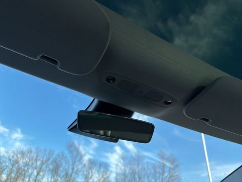 Used 2023 Tesla Model 3 Standard Range image 14