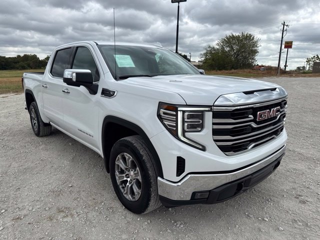 Used 2025 GMC Sierra 1500 SLT AWD/4WD image 8