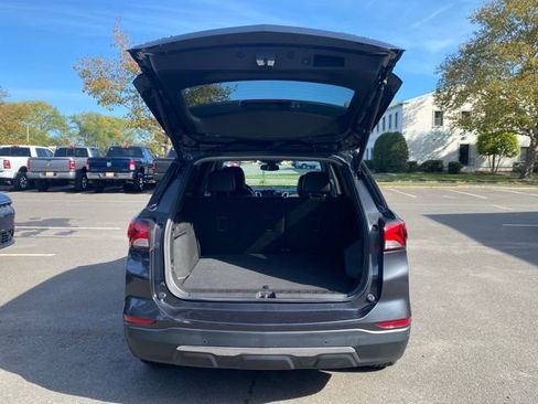 Used 2022 Chevrolet Equinox Premier image 11