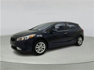 Used 2017 Kia Forte LX w/ LX Popular Plus Package image 1