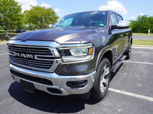 Used 2020 RAM 1500 Laramie AWD/4WD image 10