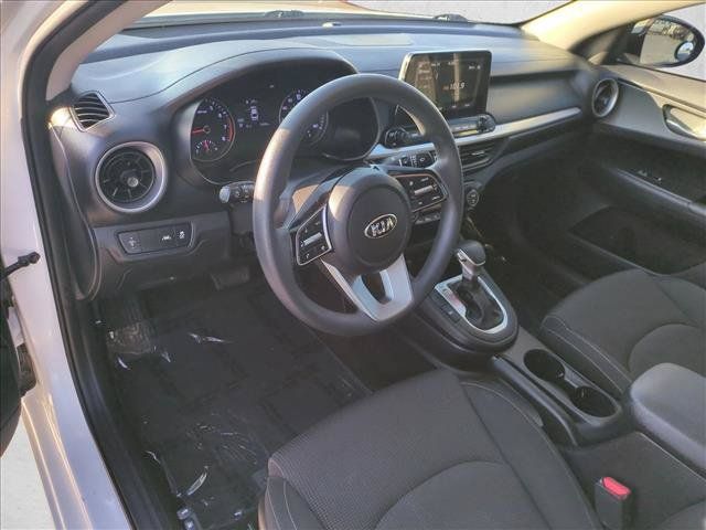 Used 2019 Kia Forte LXS FWD image 10