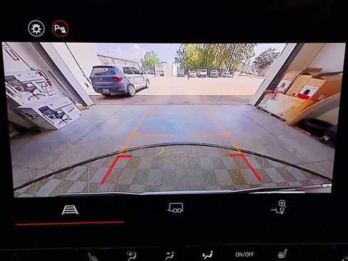 New 2026 GMC Canyon Elevation w/ Convenience Package image 4