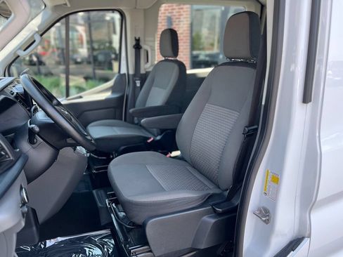 Used 2023 Ford Transit 350 XLT RWD image 18
