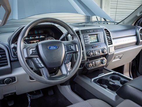 Used 2019 Ford F250 XLT image 14