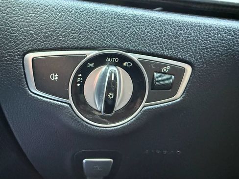 Used 2017 Mercedes-Benz E 300 image 27