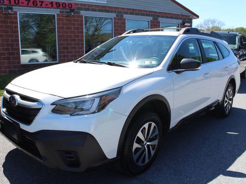 Used 2021 Subaru Outback AWD/4WD image 2
