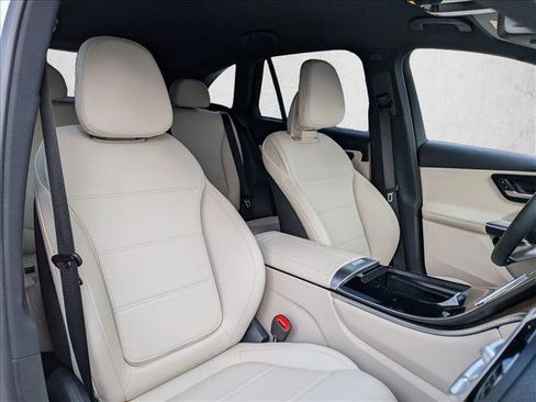 Certified 2026 Mercedes-Benz GLC 300 image 19