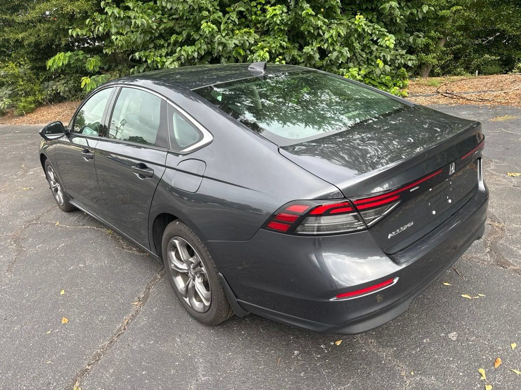 Used 2024 Honda Accord EX image 3