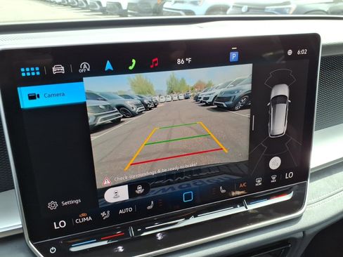 New 2026 Volkswagen Tiguan SE R-Line image 17