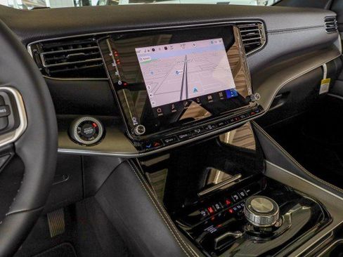 New 2025 Jeep Wagoneer Series II w/ Premium Group I image 12