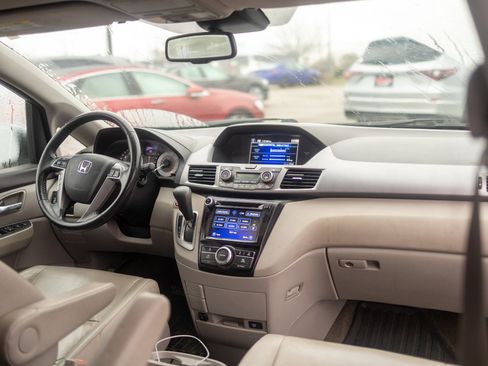 Used 2014 Honda Odyssey EX-L image 39