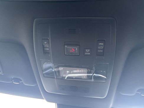 Used 2020 Lexus UX 250h w/ Premium Package image 26