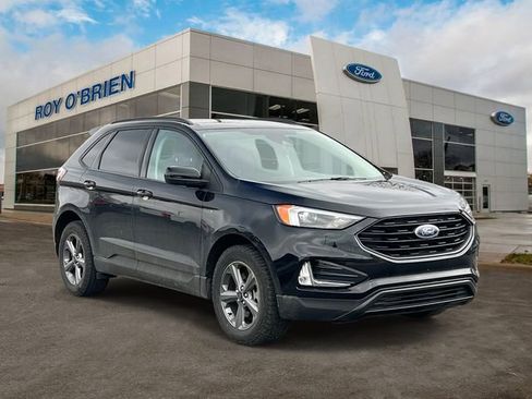 Used 2024 Ford Edge SEL w/ Sport Appearance Package image 6