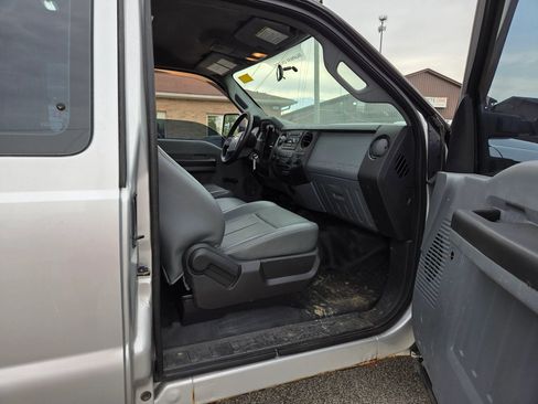 Used 2012 Ford F250 XL AWD/4WD image 18