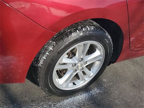 Used 2018 Chevrolet Cruze LT image 5