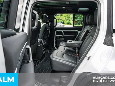 Used 2024 Land Rover Defender 110 X-Dynamic SE AWD/4WD image 20